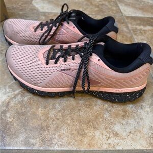 Brooks Women's Coral and Black Athletic Shoes